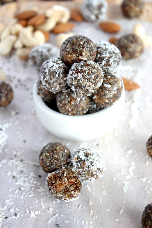 Date Chia Coconut Energy BItes {Paleo} - www.betterwithcake.com