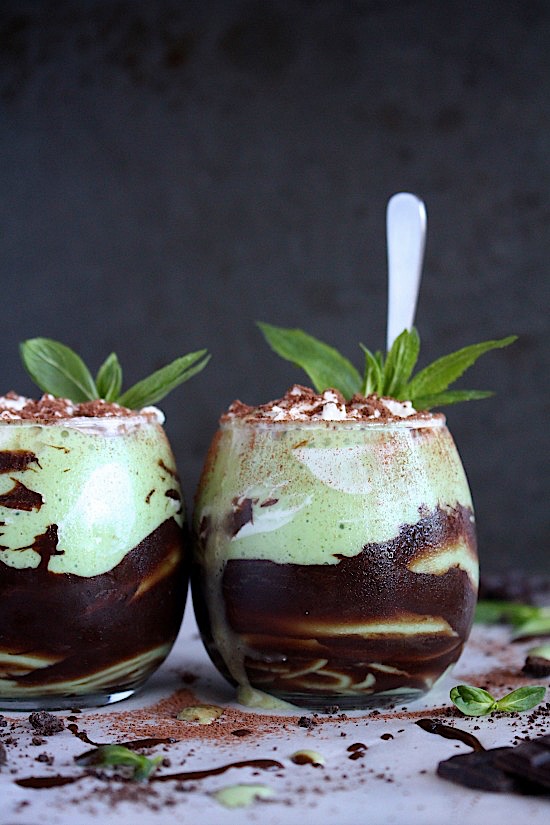 Healthy Choc Mint Cookies & Cream Shake - Dairy Free - Sugar Free - Gluten Free - Low Carb - Vegan - Keto - Paleo - www.betterwithcake.com