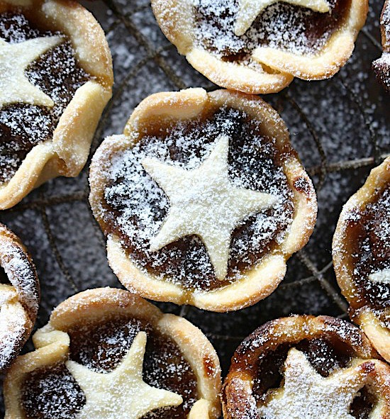 Healthy, Homemade Fruit Mince Pies {Gluten Free - Grain Free - Refined Sugar Free - Paleo Friendly} - www.betterwithcake.com
