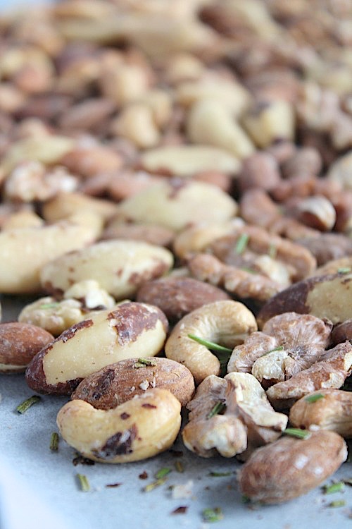 Sweet and Spicy Savory Mixed Nuts {Vegan, Gluten Free & Paleo Friendly} - www.betterwithcake.com