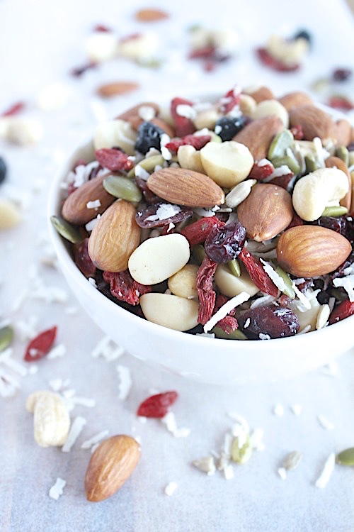 Summer Berry Snack Mix {Vegan, Gluten Free & Paleo Friendly}