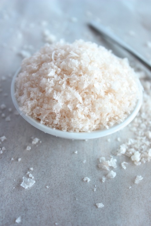 Salted Vanilla Cashew Butter {Vegan, Gluten free & Paleo Friendly} - www.betterwithcake.com