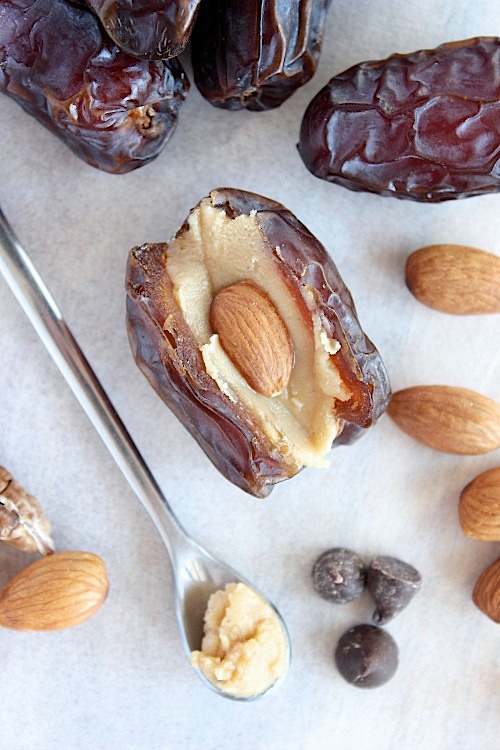 Dark Chocolate Coated Double Stuffed Dates {Gluten Free & Paleo Friendly} - www.betterwithcake.com