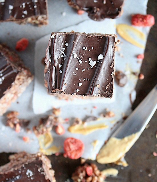 Dark Chocolate PB & J Crunch Bites {Sugar Free - Gluten Free - Dairy Free - Vegan & Paleo Friendly} - www.betterwithcake.com