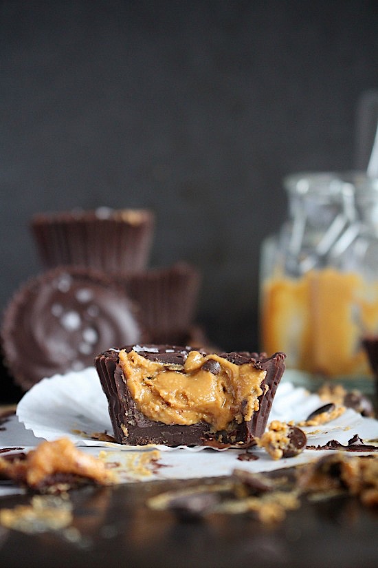 Healthy Dark Chocolate Peanut Butter Choc Chip Cookie Dough Bites - EGG FREE - Refied Sugar Free - Low carb - Vegan - Keto - Paleo friendly - www.betterwithcake.com