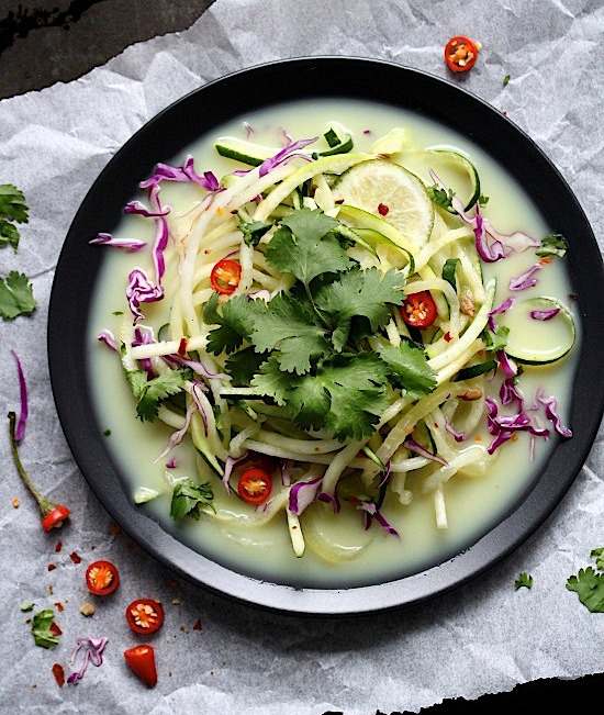 5 Minute Curry Chicken Zucchini Pho {Low Carb – Gluten Free – Dairy Free – Keto – Paleo}