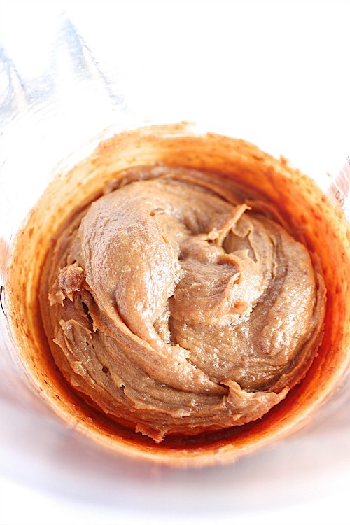 Healthy, Homemade, 2 Minute Salted Caramel {Vegan, Gluten Free & Paleo Friendly} - www.betterwithcake.com