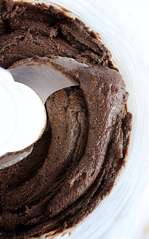 Chocolate Coconut Almond Butter {Vegan, Gluten Free, Paleo Friendly} - www.betterwithcake.com