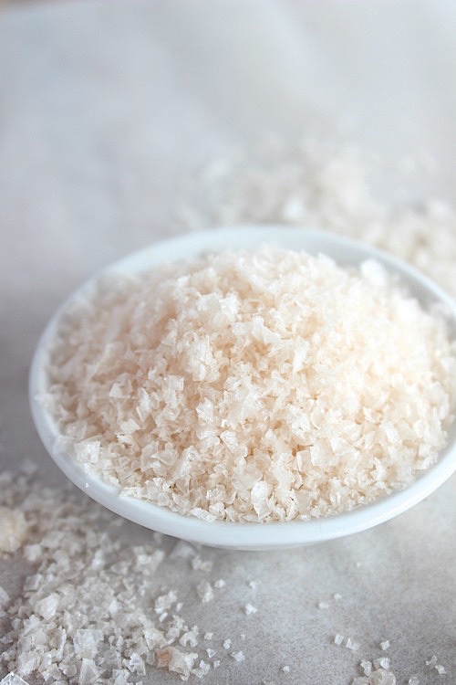 Healthy, Homemade, 2 Minute Salted Caramel {Vegan, Gluten Free & Paleo Friendly} - www.betterwithcake.com