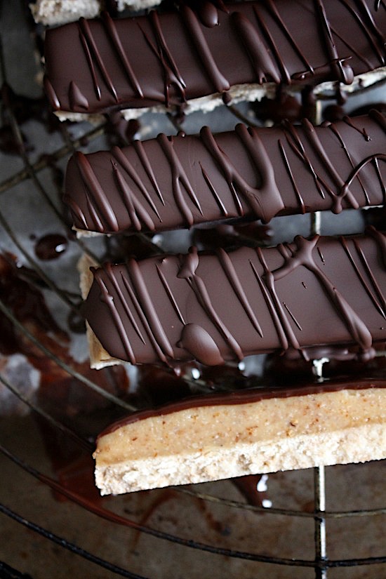 No Bake {Date Free} Gingerbread Twix Bars - Gluten Free Dairy Free - Refined Sugar Free - Low Carb - Venag - Keto - Paleo - www.betterwithcake.com