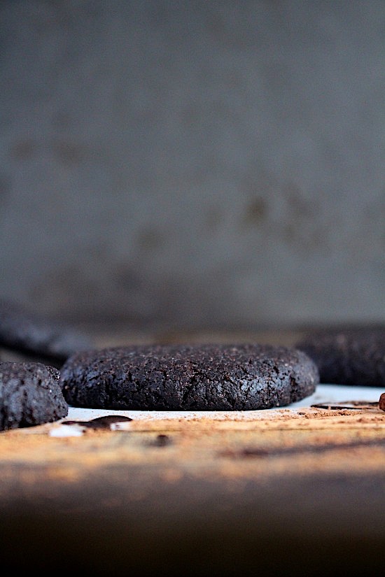Flourless Chai Spiced Choc Fudge Almond Butter Brookies {Gluten Free - Dairy Fre - Grain Free - Refined Sugar Free - Low Carb - Paleo - Keto - Vegan Friendly} - www.betterwithcake.com