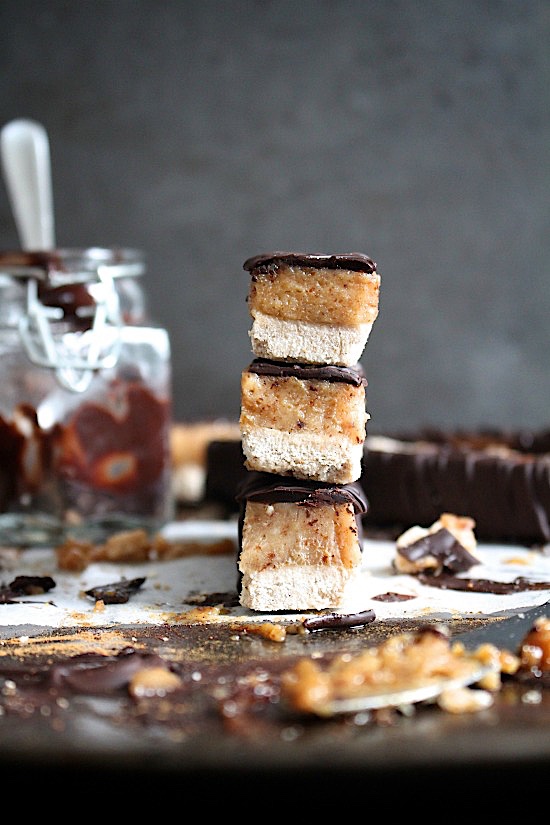 No Bake {Date Free} Gingerbread Twix Bars - Gluten Free Dairy Free - Refined Sugar Free - Low Carb - Venag - Keto - Paleo - www.betterwithcake.com