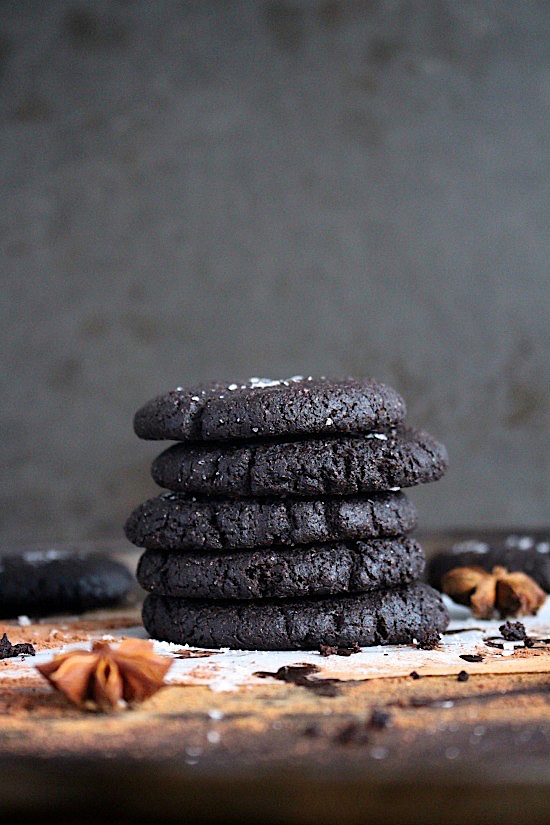Flourless Chai Spiced Choc Fudge Almond Butter Brookies {Gluten Free - Dairy Fre - Grain Free - Refined Sugar Free - Low Carb - Paleo - Keto - Vegan Friendly} - www.betterwithcake.com