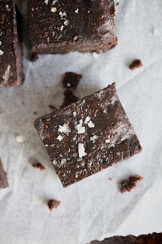 Super Fudey, 5 Ingredient {Small Batch} Flourless Chocolate Brownies {Sugar Free - Dairy Free - Low Carb - Keto - Paleo} - www.betterwithcake.com