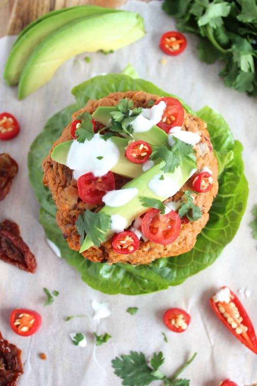 Spicy Sun-dried Tomato and Chargrilled Red Pepper Tuna Burgers {Paleo Friendly}