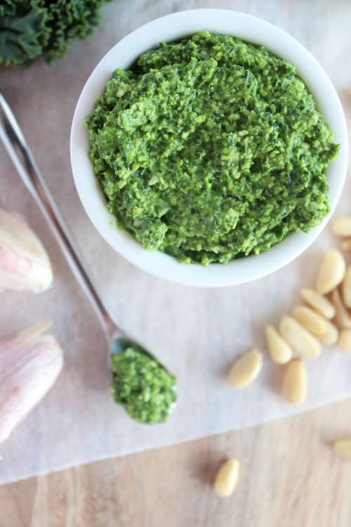 Spinach, Kale & Roasted Garlic Pesto {Vegan & Paleo friendly}