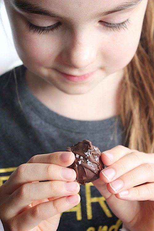 Deliciously Simple, Healthy, Homemade Dark Chocolate Coated Salted Caramels {Gluten Free & Paleo Friendly} - www.betterwithcake.com