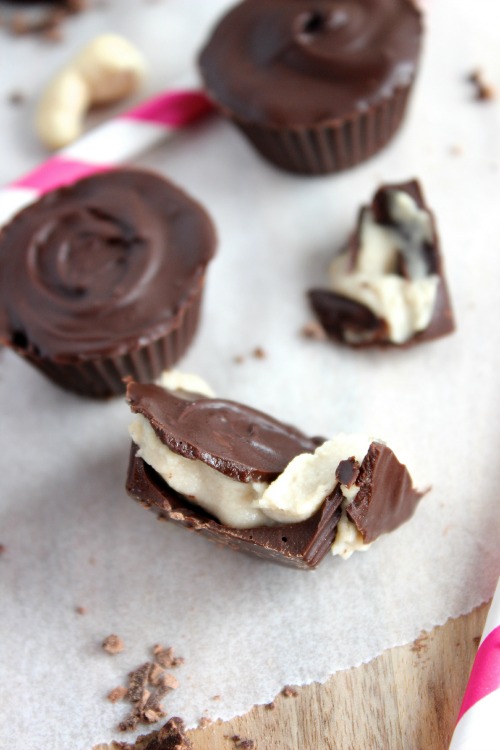 Clean Eating Dark Chocolate Vanilla {Cashew} Cream Cups