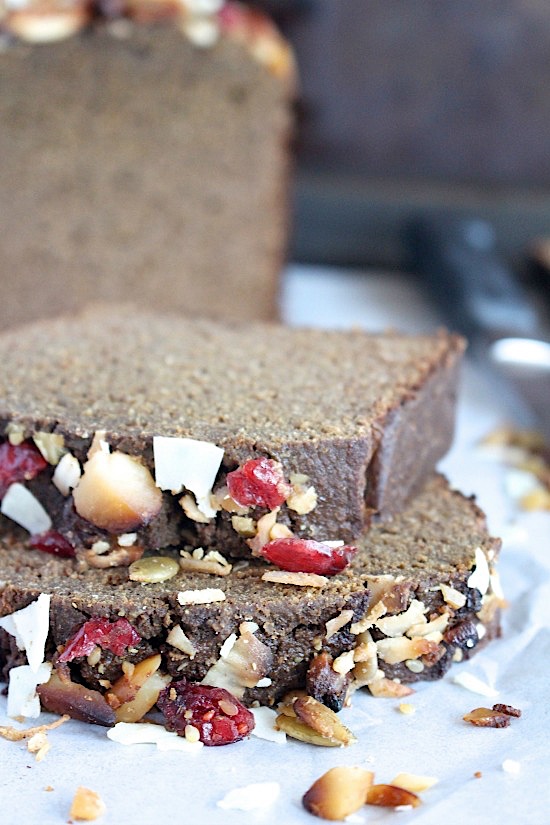 Chocolate Golden Spiced Banana Bread {Gluten Free - Grain Free - Refined Sugar Free - Keto & Paleo Freiendly} - www.betterwithcake.com