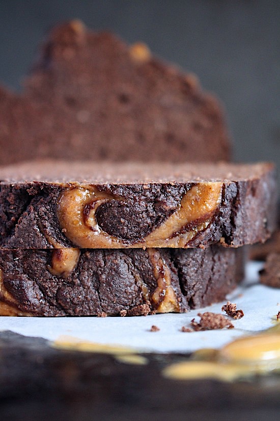 Peanut Butter Choc Fudge Banana Bread {Gluten Free - Dairy Free - Refined Sugar Free - Keto - Vegan & Paleo Friendly} - www.betterwithcake.com