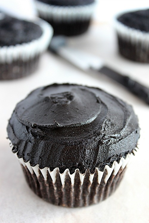 Small Batch Double Chocolate Cupcakes with Raw Chocolate Frosting {Gluten Free, Dairy Free & Paleo Friendly} - www.betterwithcake.com