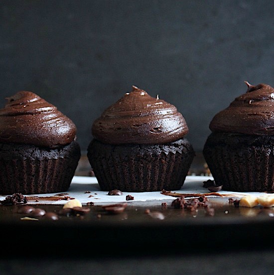 {Small Batch} Flourless Choc Fudge Mud Muffins