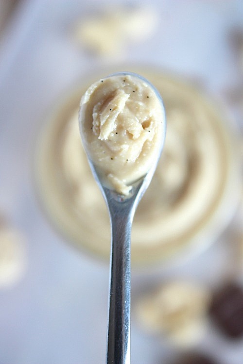 Salted Vanilla Cashew Butter {Vegan, Gluten free & Paleo Friendly} - www.betterwithcake.com