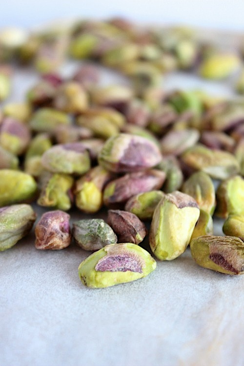 Pistachio Choc Fudge Bliss Bites {Vegan, Gluten Free & Paleo Friendly} - www.betterwithcake.com