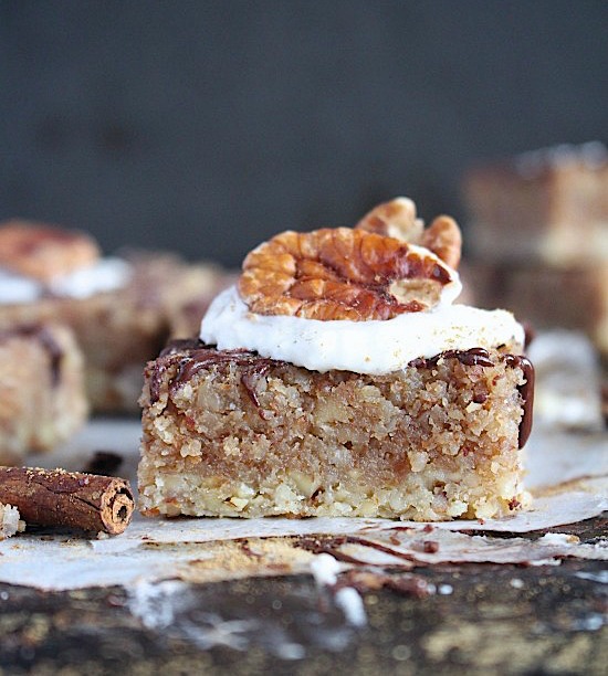 No-Bake {Date Free} Pecan Pie Bites {Vegan, Gluten Free, Dairy Free, Refined Sugar Free, Keto & Paleo Friendly} - www.betterwithcake.com