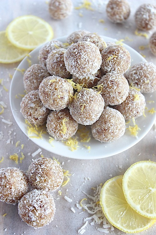 Lemon and Coconut Bliss Bites {Vegan, Gluten Free & Paleo Friendly} - www.betterwithcake.com