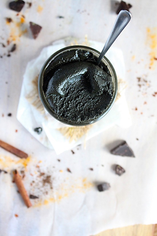 Dark Chocolate Tahini Fudge {Sugar Free - Dairy Free - Gluten Free - Nut Free - Vegan - Keto - Paleo Friendly} - www.betterwithcake.com