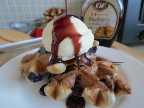 Blueberry Yoghurt Waffles