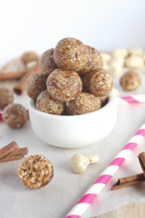 Healthy, No-Bake Snickerdoodle Energy Bites