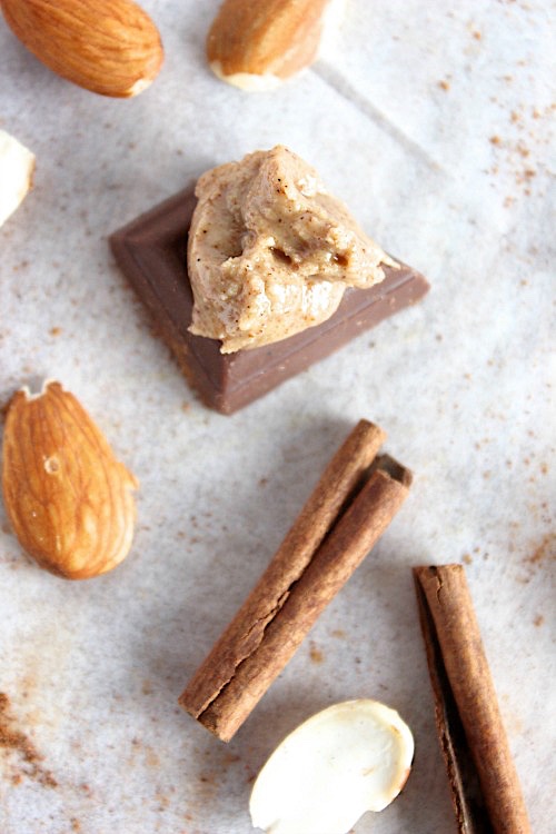 Cinnamon Spiced Almond Butter {Vegan, Gluten Free & Paleo Friendly} - www.betterwithcake.com