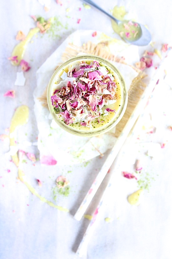 Magical Mango Matcha Smoothie {Vegan. Gluten Free, Sugar Free, Banana Free, Keto & Paleo Friendly} - www.betterwithcake.com