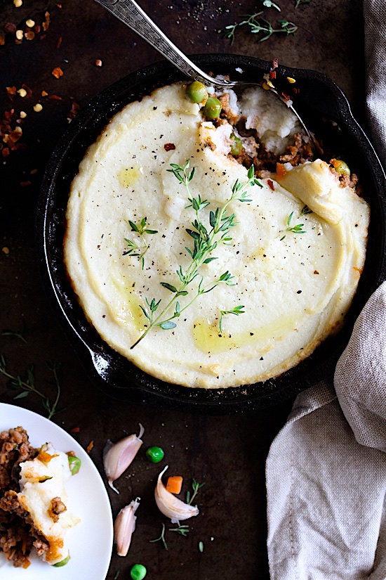 Family Favorite Shepherds Pie {Low Carb + Vegan Opt}